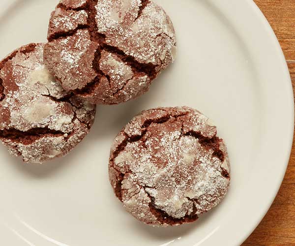 Photo of - Biscuits craquelés chocolat-chai épicés