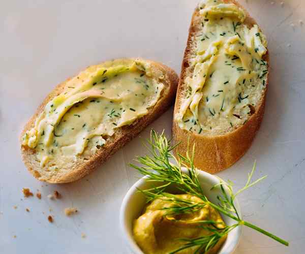 Photo of - Beurre à la moutarde et aux fines herbes