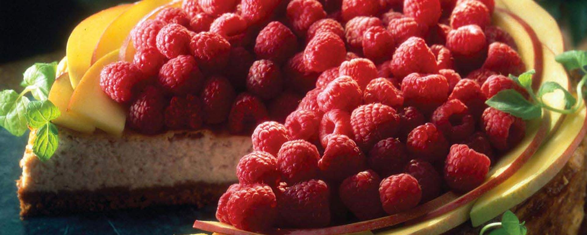 Photo for - Gâteau à la crème sure et aux framboises