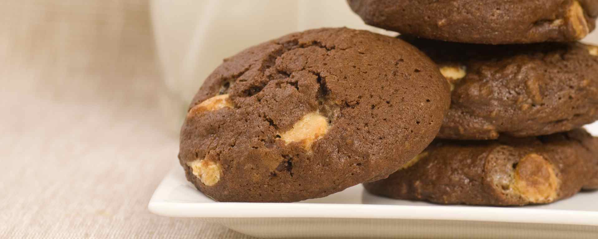 Photo of - Biscuits triple chocolat