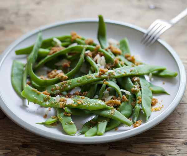 Photo of - Haricots verts sautés au beurre