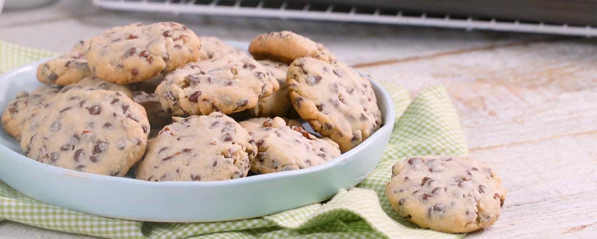 Photo for - Biscuits sablés aux pacanes et au chocolat