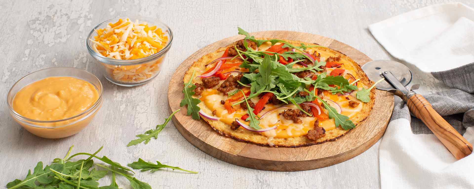 Photo for - Pizza au chou-fleur avec fromage et chorizo