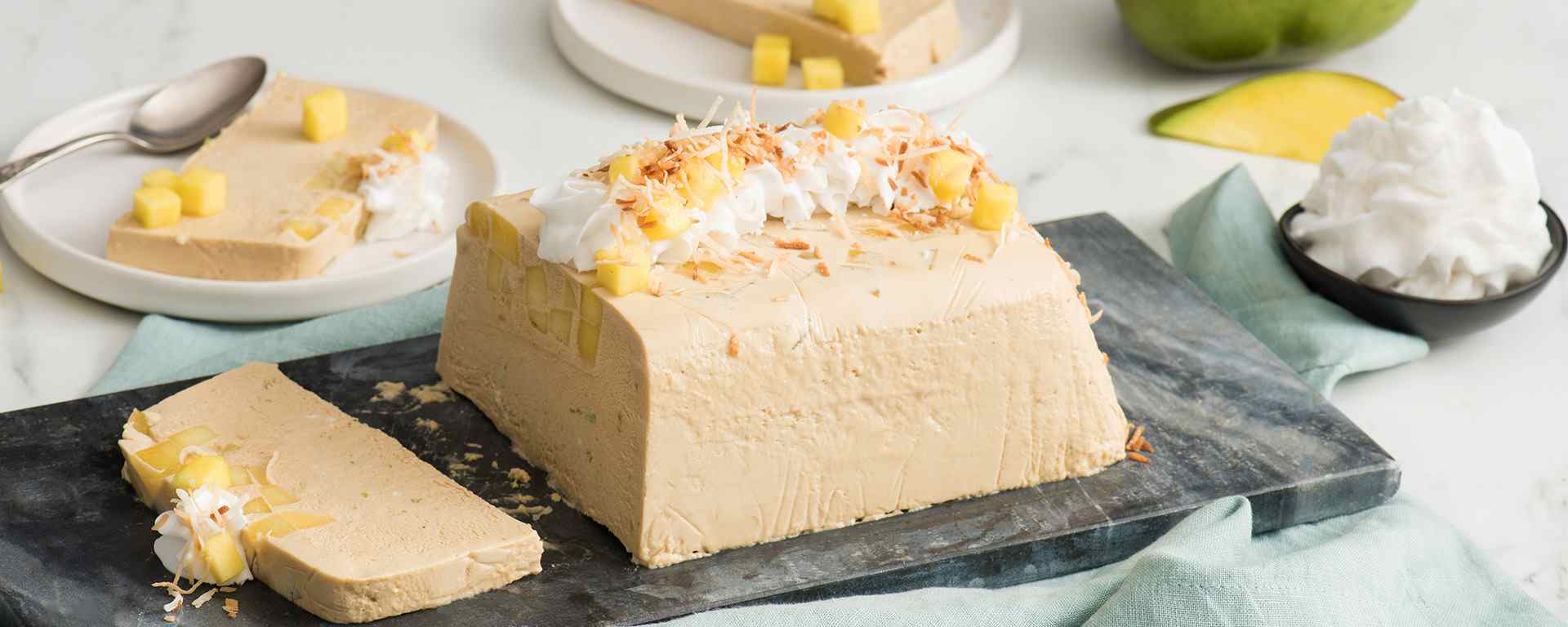 Photo of - Semifreddo à la mangue et noix de coco