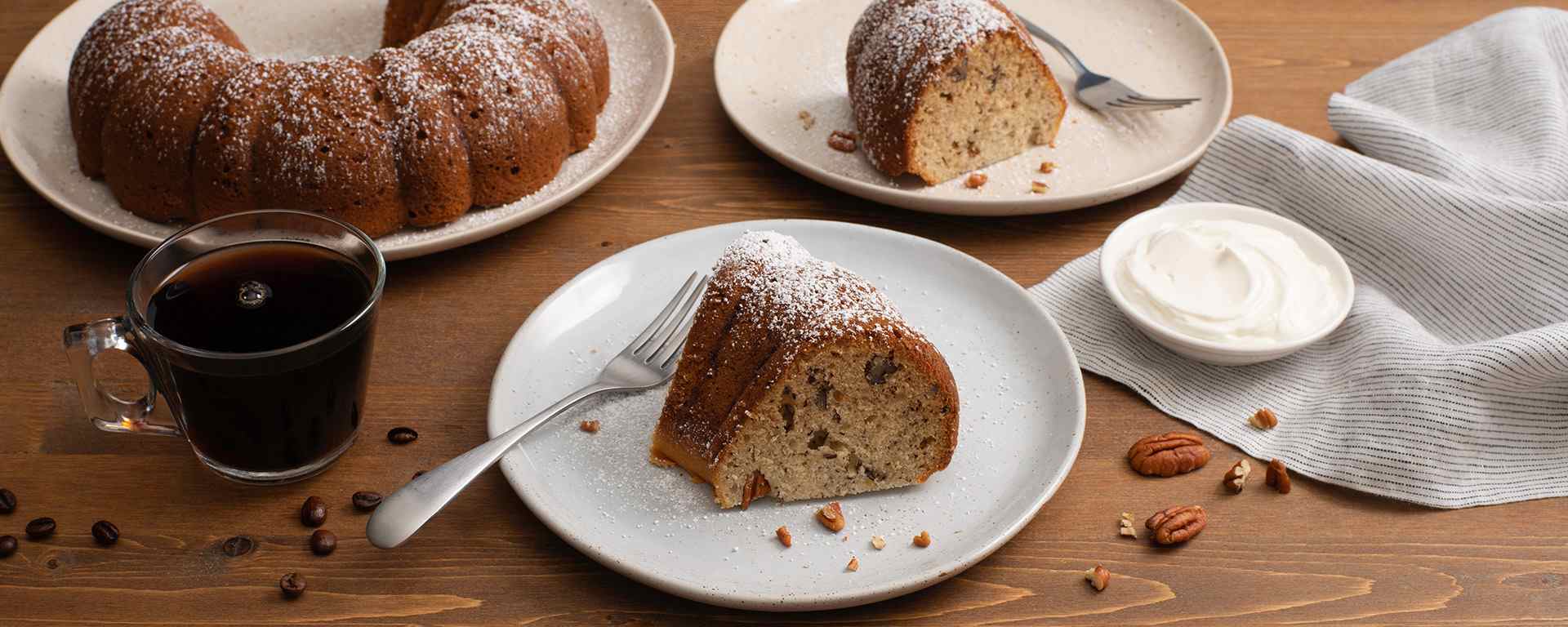 Photo for - Gâteau danois à la banane et à la crème sure