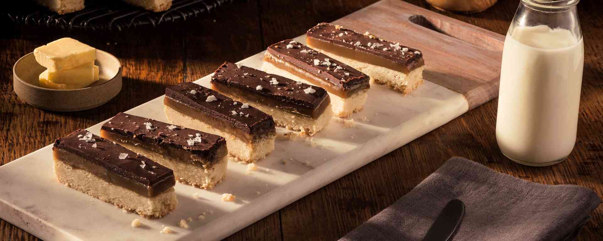 Photo for - Billionaire Layered Caramel Shortbread Bars