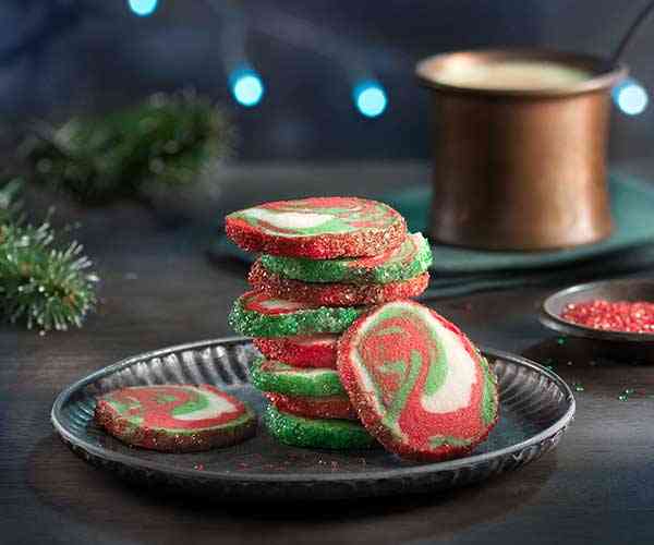 Photo of - Biscuits des fêtes en tie-dye